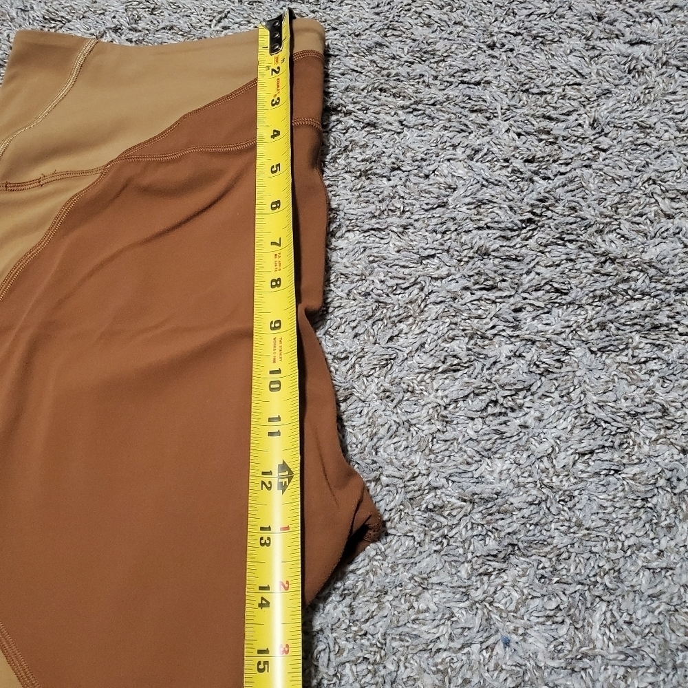 Lululemon leggings - Picture 10 of 10